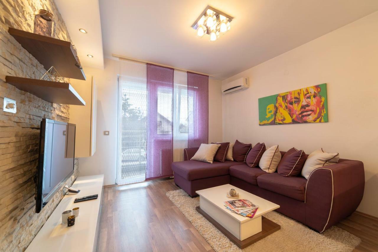 Vf Kragujevac Apartments ภายนอก รูปภาพ