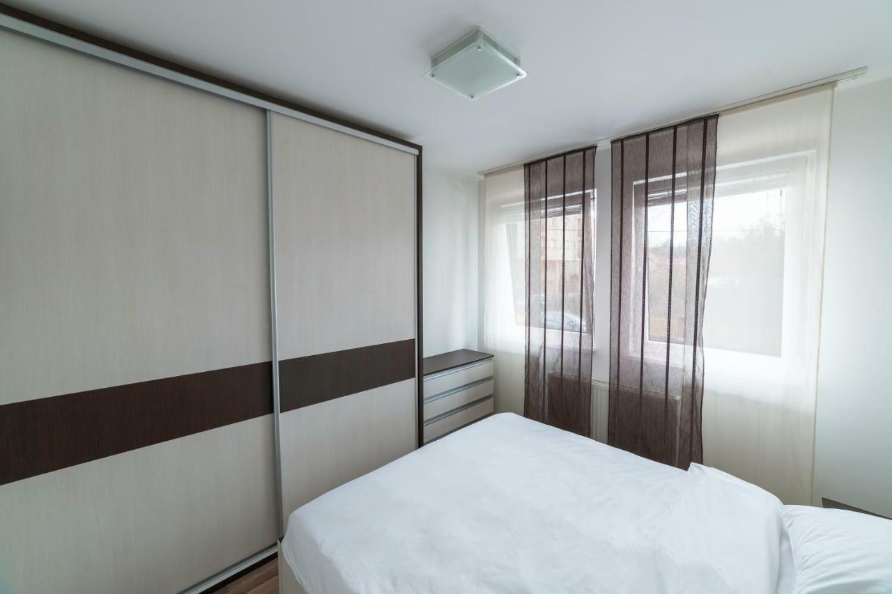 Vf Kragujevac Apartments ภายนอก รูปภาพ