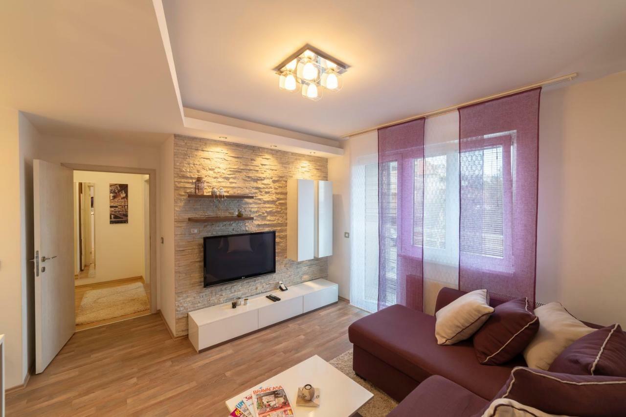 Vf Kragujevac Apartments ภายนอก รูปภาพ