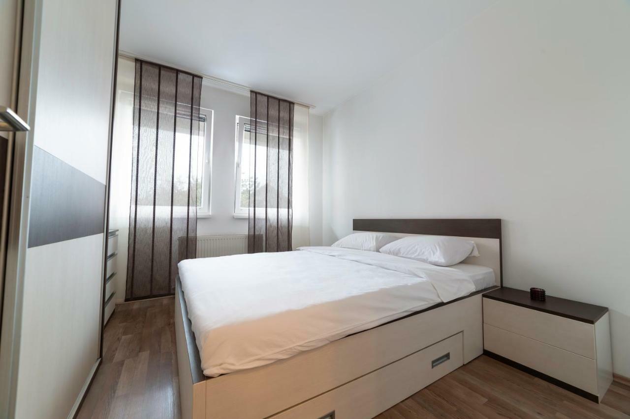 Vf Kragujevac Apartments ภายนอก รูปภาพ