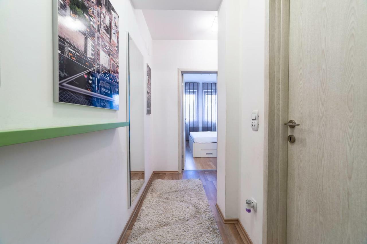Vf Kragujevac Apartments ภายนอก รูปภาพ