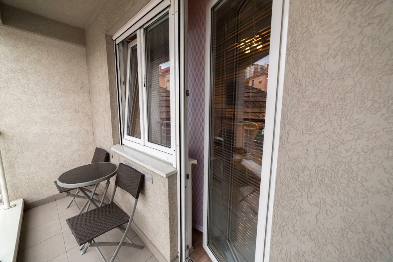 Vf Kragujevac Apartments ภายนอก รูปภาพ